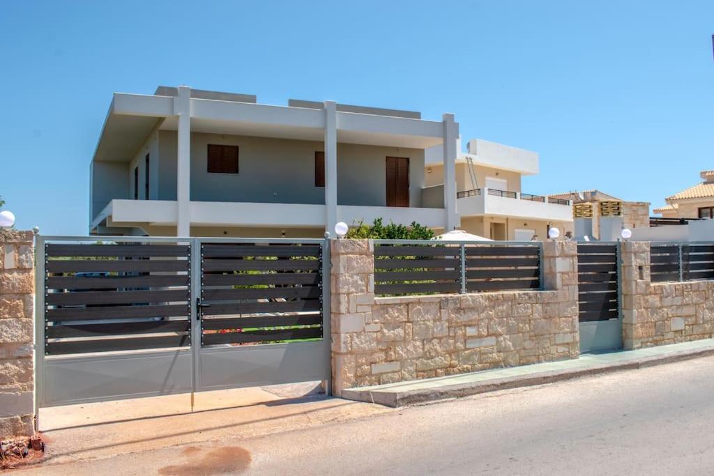 Md Residence Near The Beach W Bbq And Private Parking Hersonissos  Exterior photo